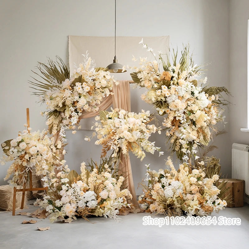 arche decorative boho chic fleurs artificielles blanc beige doré vert