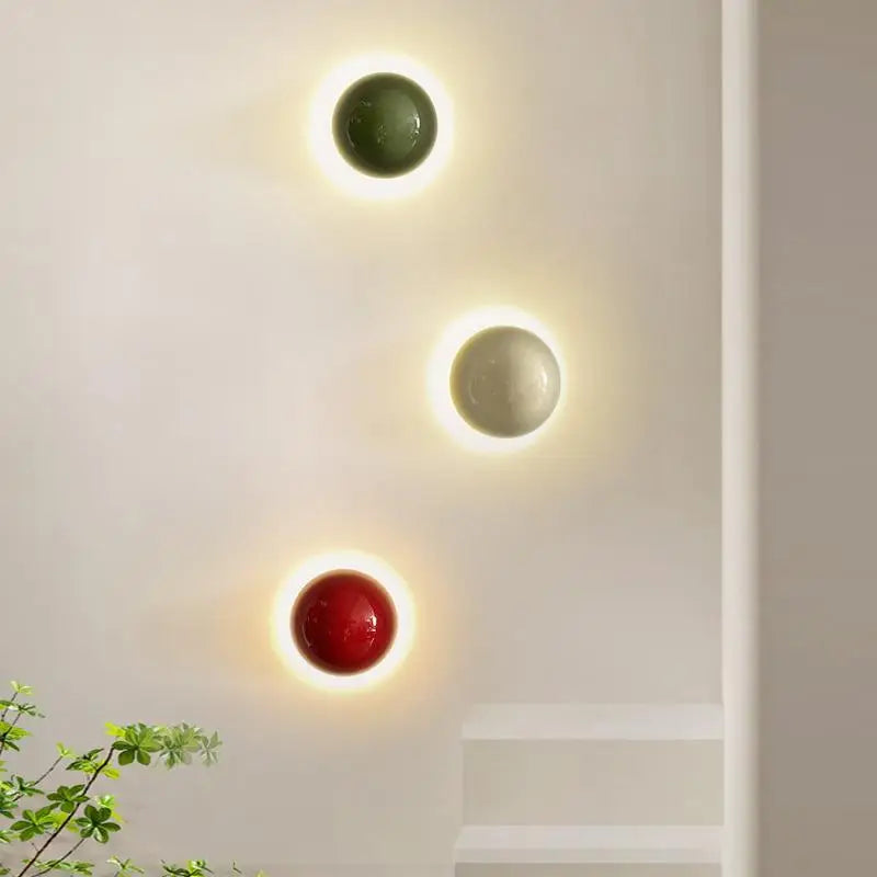 lampe murale led rouge moderne minimaliste brillante murale fixations discretes chambre salon