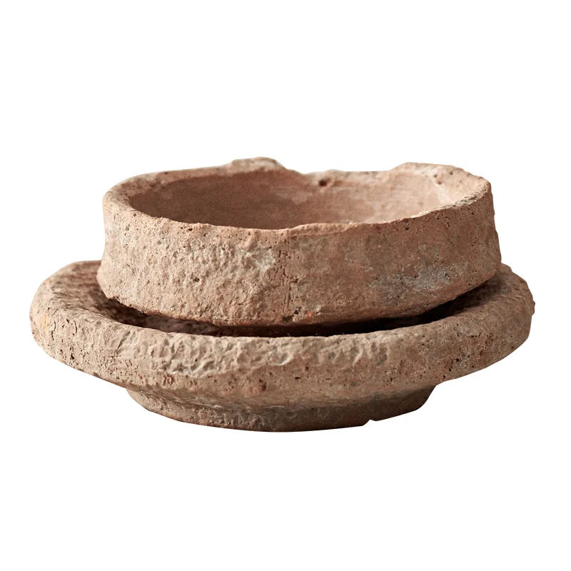 pots fleurs céramique rustique soucoupe plantes vertes jardin minimaliste