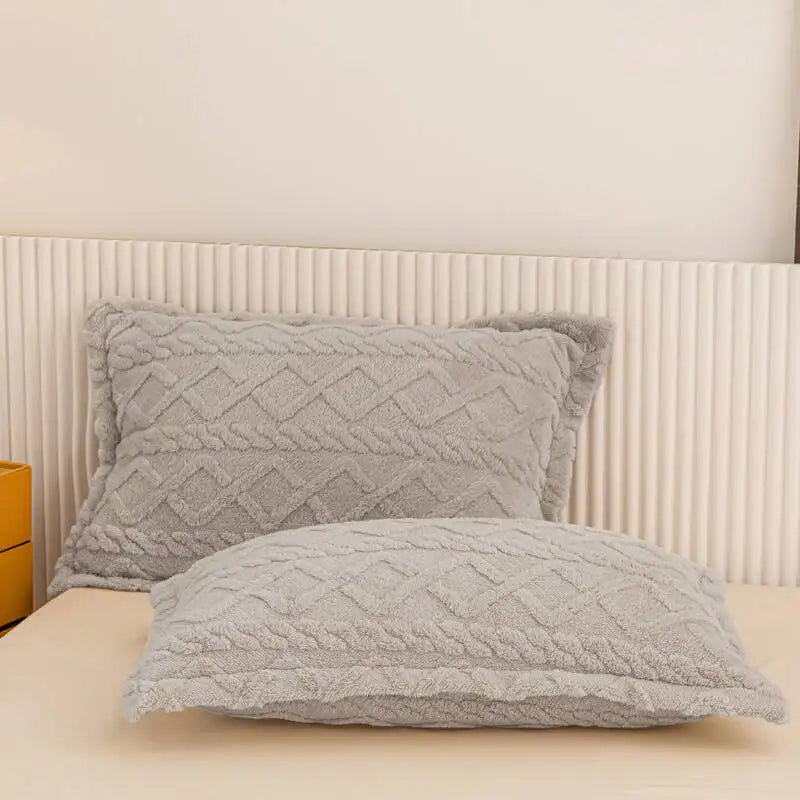 taies d'oreiller jacquard papillons brodés gris bleu rose vert beige violet modernes lit hiver