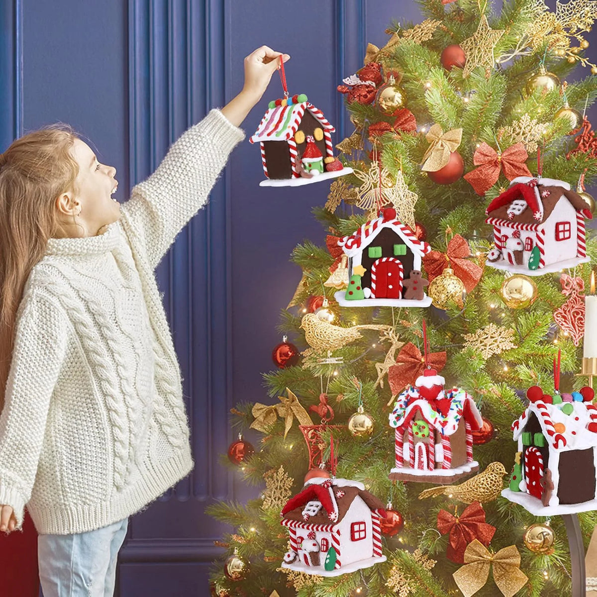 Décoration de Noël pain d'épice sur branche de sapin