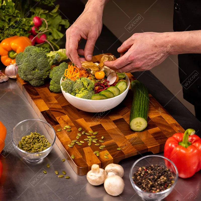 planche découper bois marron carreaux géométriques moderne couteau asperges légumes respectueux environnement