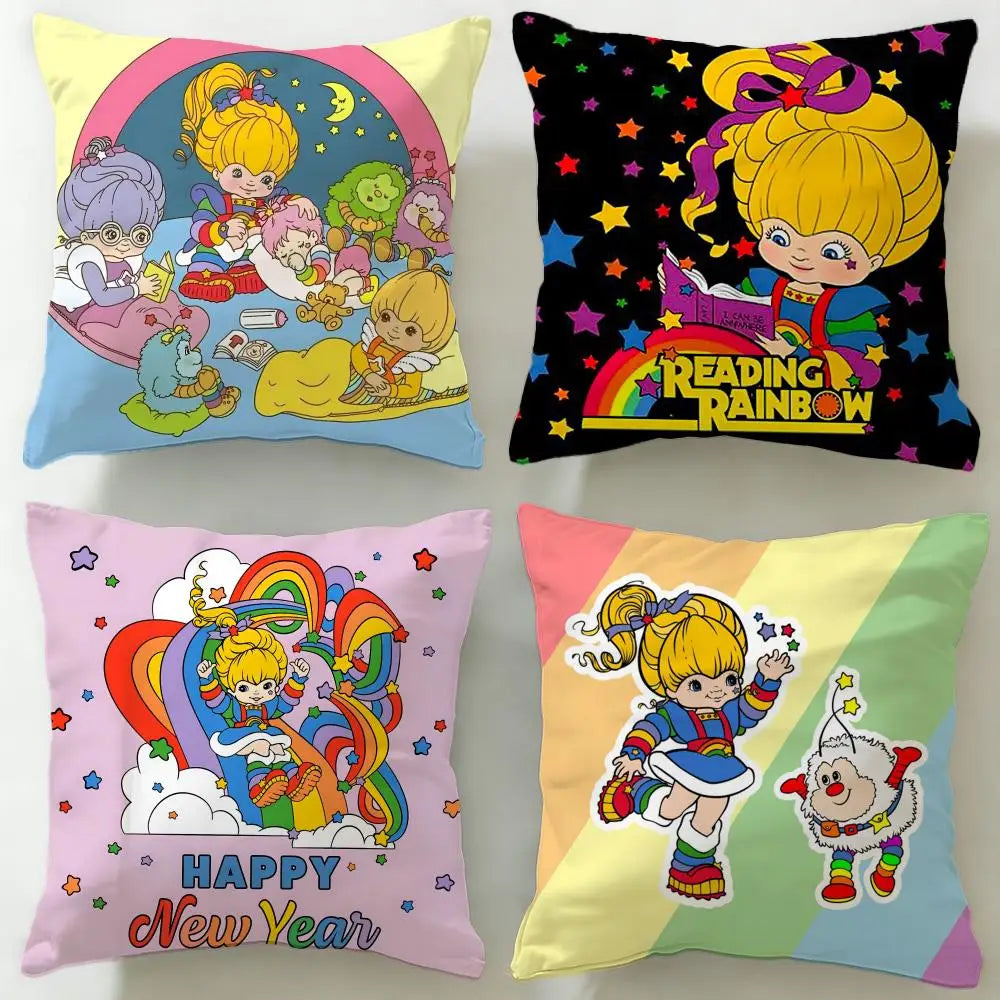 housse coussin vintage cartoon arc ciel personnages étoiles 45x45cm polyester bleu jaune rose noir