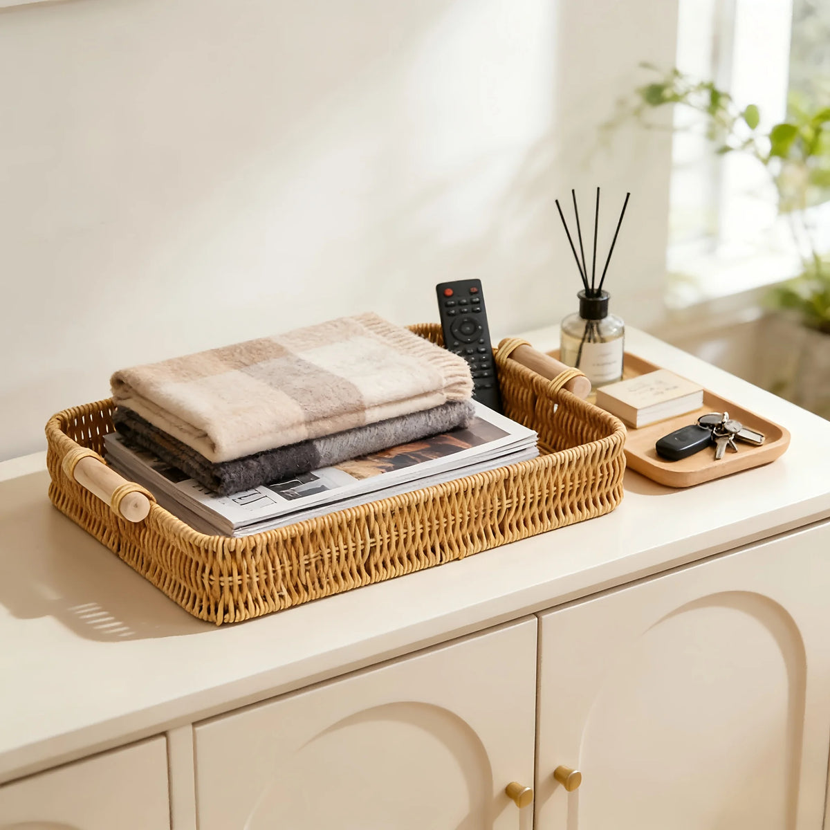 panier rotin tissé moderne poignées bois beige clair rangement cuisine chambre
