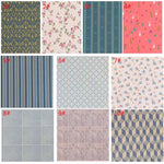 décoration intérieure papier peint floral moderne bleu rose gris blanc