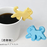 biscuits animaux dessin animé emporte pièces créatifs chats cerfs écureuils marron vert jaune