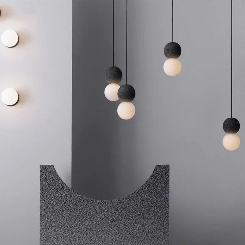 suspension lumineuse moderne noir blanc grains opacité câble pendentif minimaliste terrazzo chambre