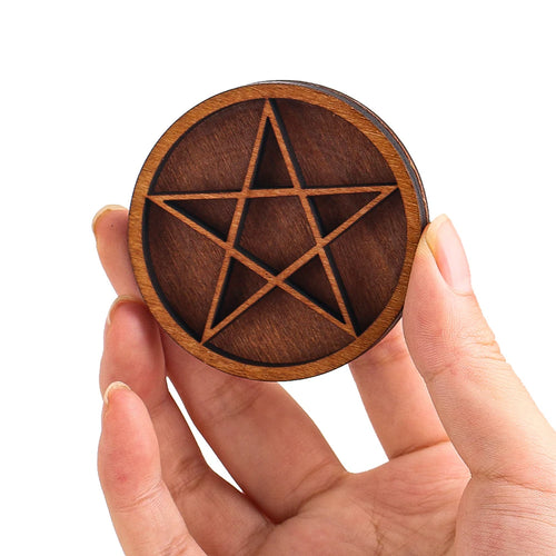 coaster bois marron étoile gravée pierres cristaux traditionnel rituel spiritualité