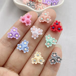 paillettes résine fleurs artificielles miniatures ornements pétale centre rouge rose violet bleu gris beige