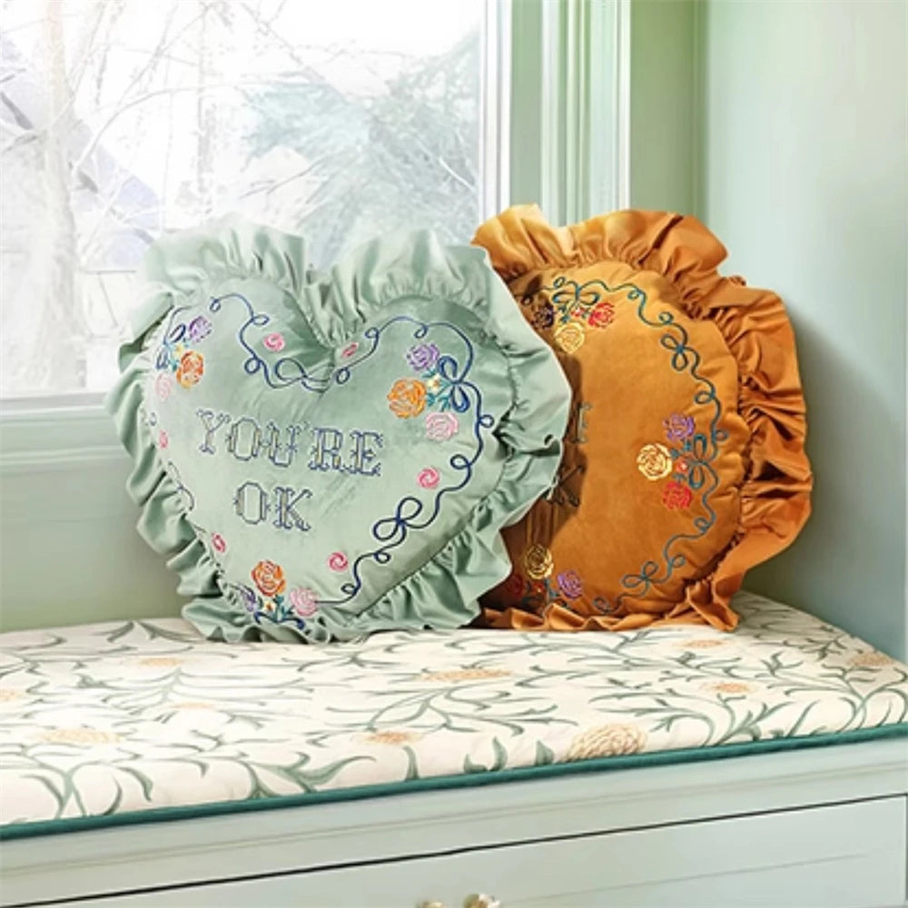 coussins rond orange floral vintage romantique bordure frisée coton polyester inclusion message YOU'RE OK