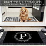 tapis porte personnalisé lettre noir bordure beige antidérapant classique