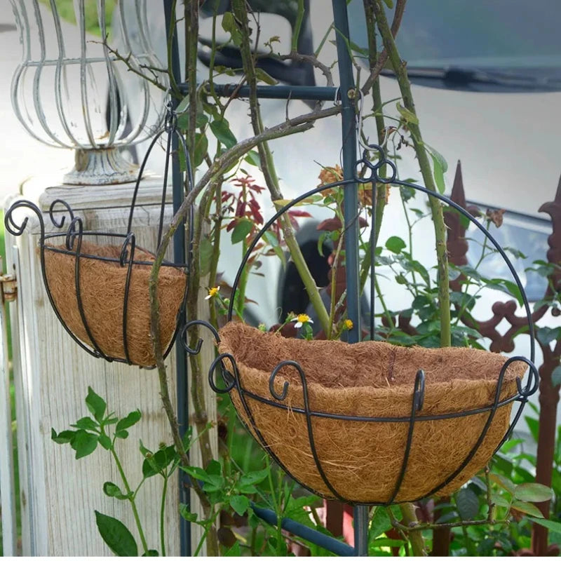 pots fleurs suspendus coir noir marron chaînes métalliques moderne minimaliste jardinintérieur