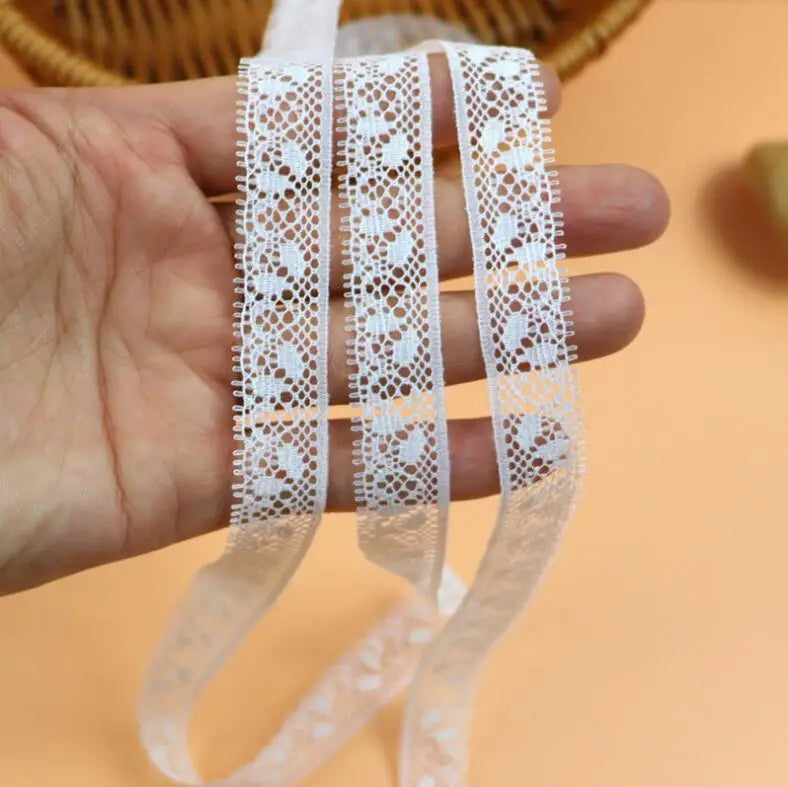 ruban dentelle blanche motif cercles élégant soluble écologique polyester 1cm largeur 10mètres