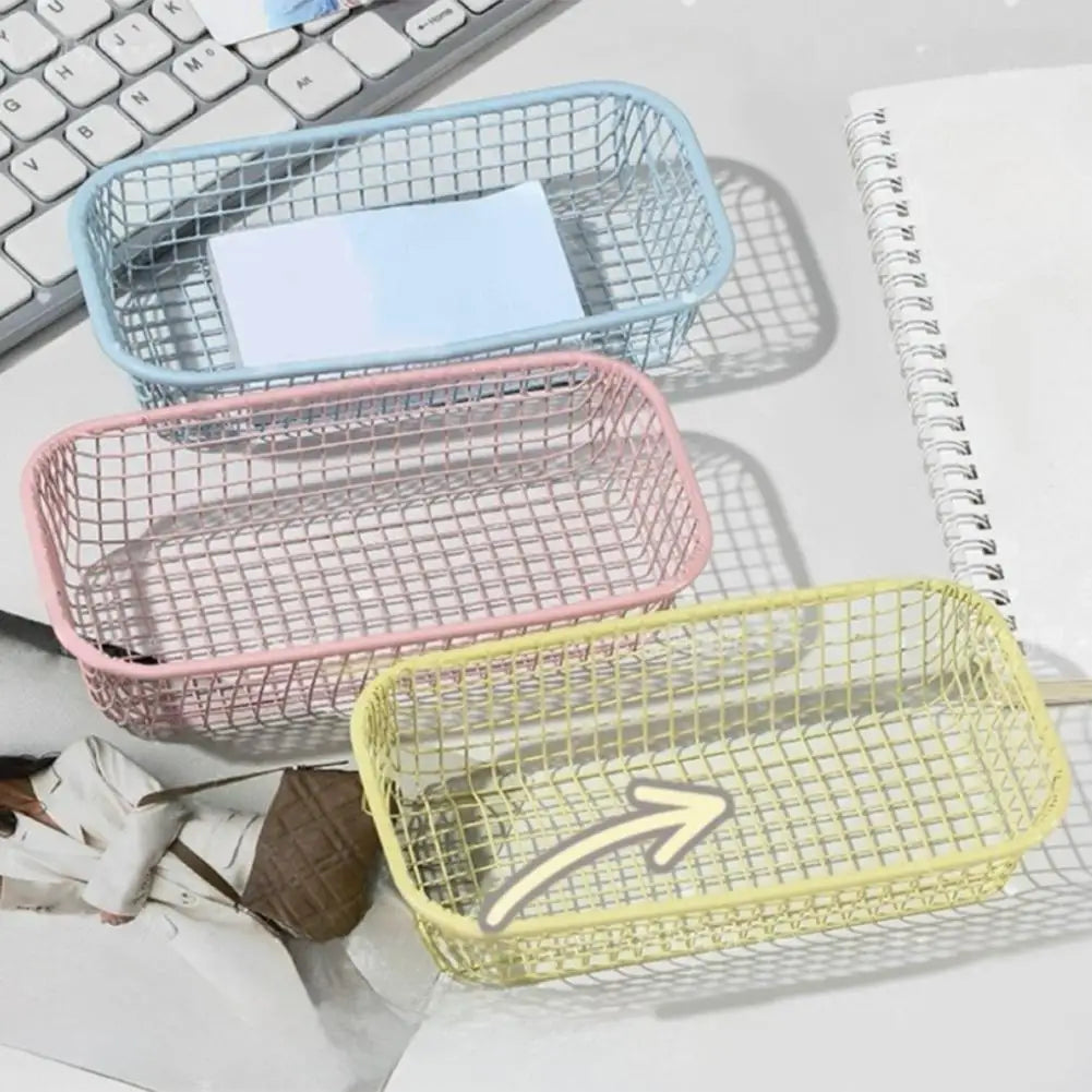 paniers rangement maille fine bleu rose jaune clips étiquettes adhésives moderne minimaliste