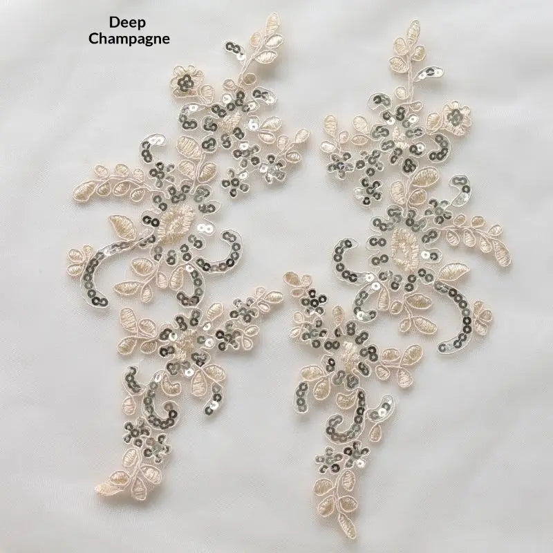 patchs tissu brodé appliques dentelle motif floral rouge bleu doré