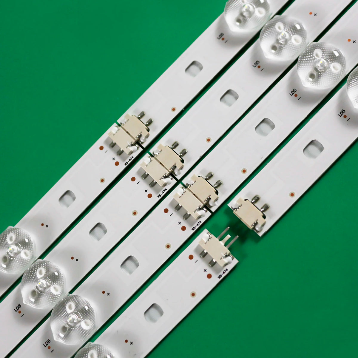 bande lumineuse led blanc moderne fixations connecteurs techniques 4v 325
