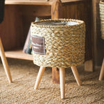 panier tressé pieds moderne rustique naturel bois clair plantation fleur décoration intérieure vintage autonome