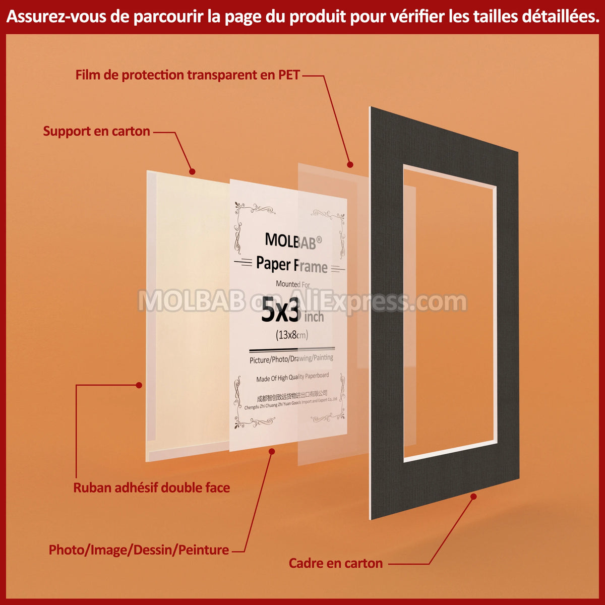 Cadre photo carton noir posé sur une table