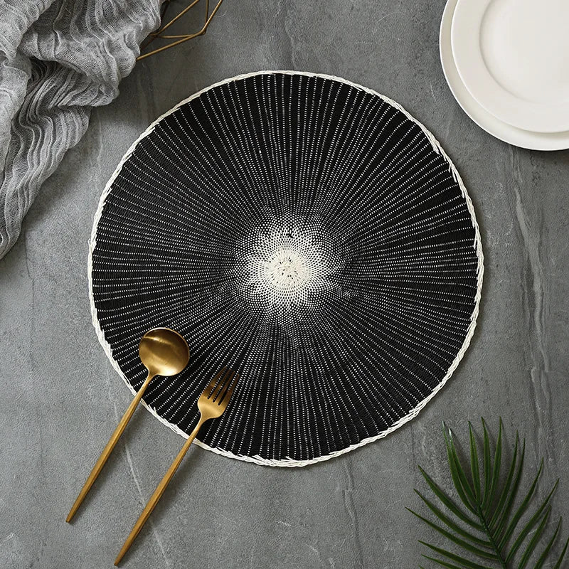 placemat moderne blanc noir rayures concentriques tissu table décoration