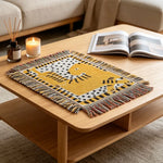 tapis table moderne fleurs stylisées franges bleu blanc noir résistant l'usure ethnique