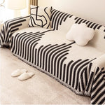 serviette canapé chenille jacquard motif feuilles noires blanc moderne opacité franges élégantes machine lavable