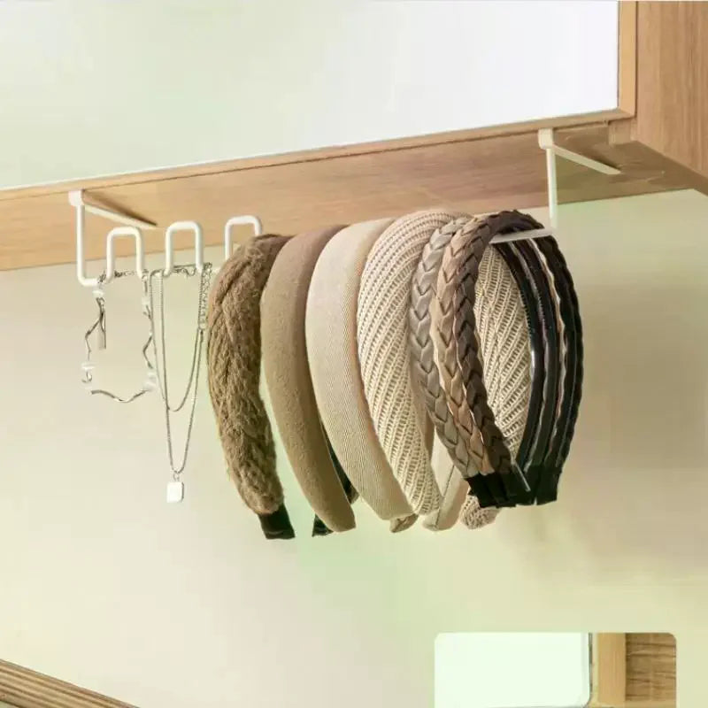 organisateur suspendu accessoires coiffure bijoux blanc minimaliste moderne étagères acier inoxydable crochets salle bain
