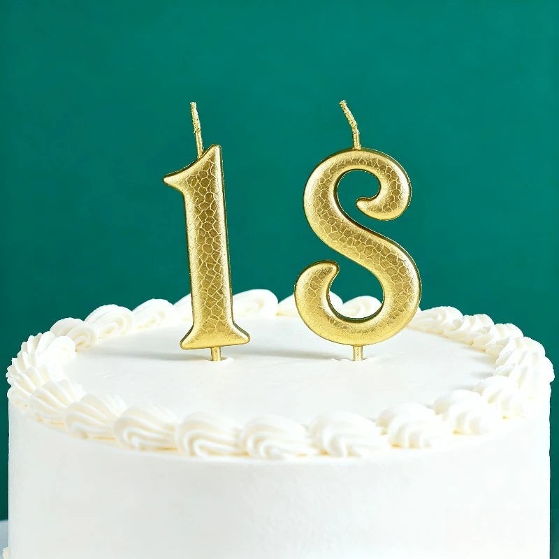 bougies numérotées or serpent texture moderne pique boîtes happy birthday anniversaire décoration gâteau