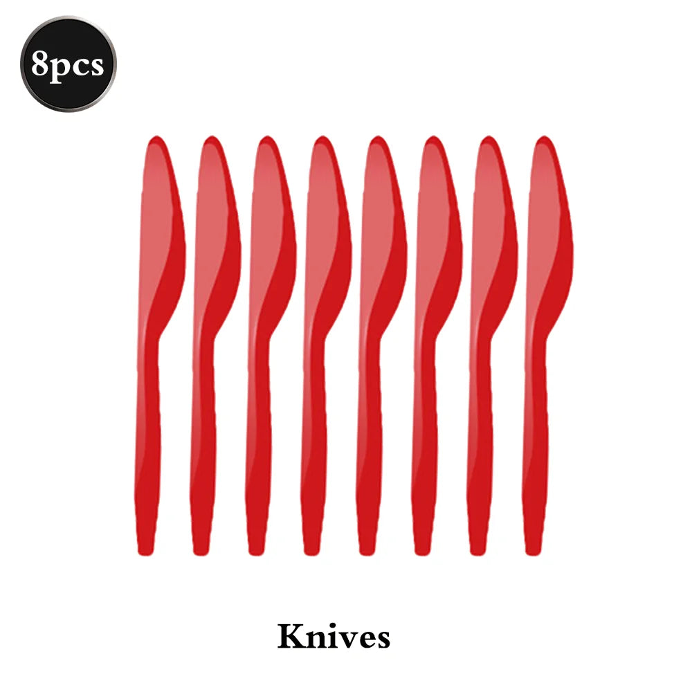 assiettes papier festives fourchettes couteaux serviettes nappe moderne points rouges noirs