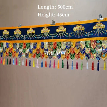 rideau traditionnel artisanal brodé motifs floraux ornement doré couleurs vives clips métalliques
