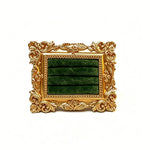 support bijoux or vert blanc ornements baroques velours classique baroque