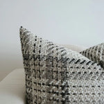 housse coussin gris noir blanc motif géométrique contemporain polyester coton non toxique respectueux environnement