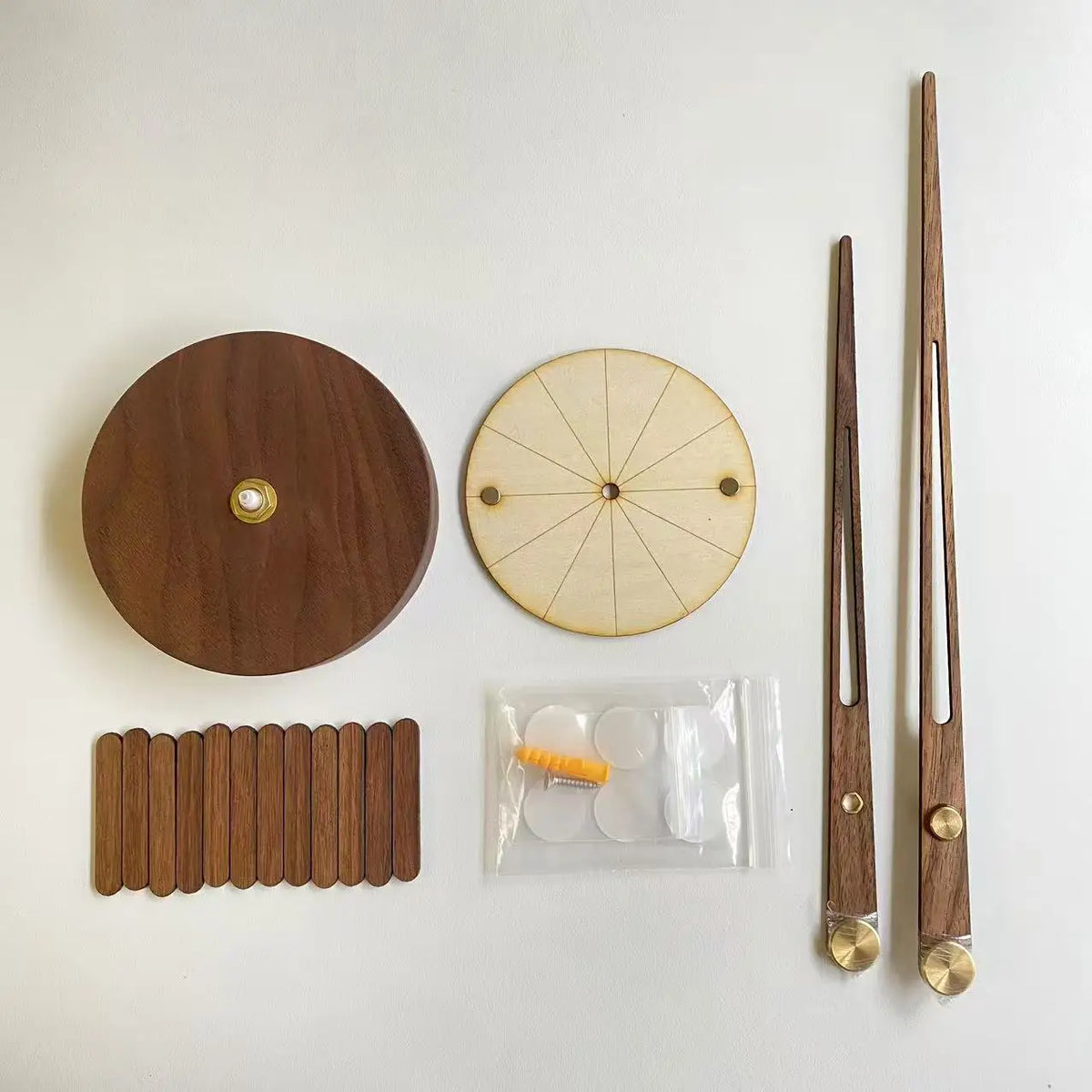 horloge murale bois minimaliste aiguilles quartz décoration salon grande taille
