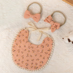 bavoirs bébé fleurs pompons élastiques doux vintage blanc rose jaune bleu gris