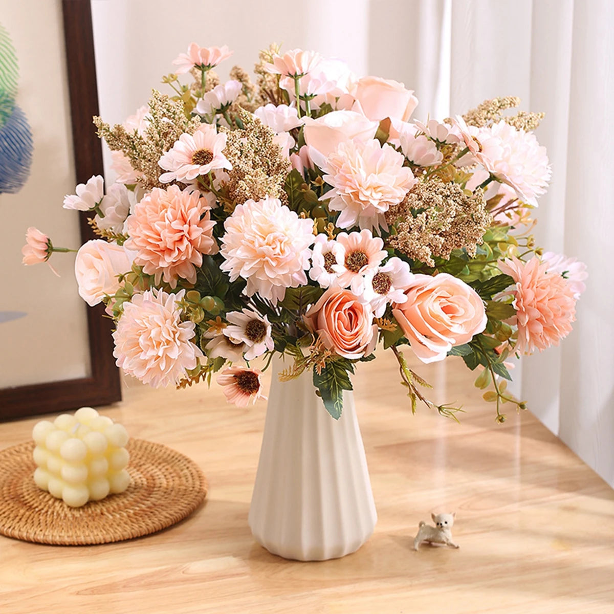 bouquet fleurs artificielles roses classiques intérieur mariage anniversaire décoration vase blanc