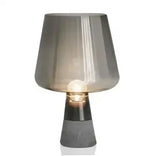 lampe table moderne transparente gris beige base béton éclairage LED haute qualité certifiée VDE