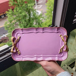 plateau rétro ornements dorés vert pastel rose blanc rouge vintage élégant clips dorés
