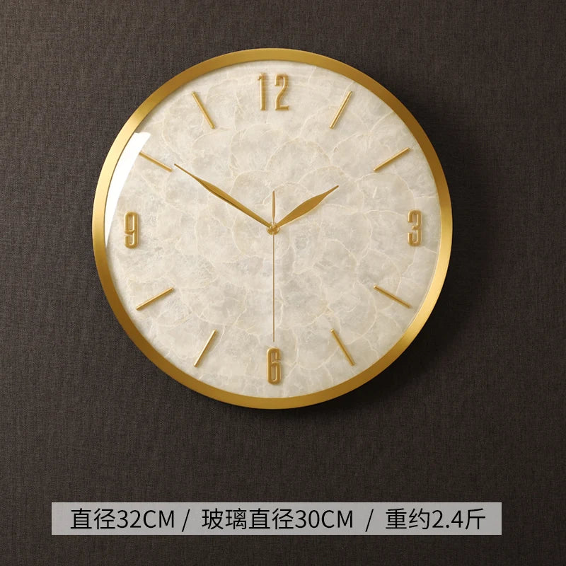 horloge murale moderne or blanc cadran marbré aiguille salon étude
