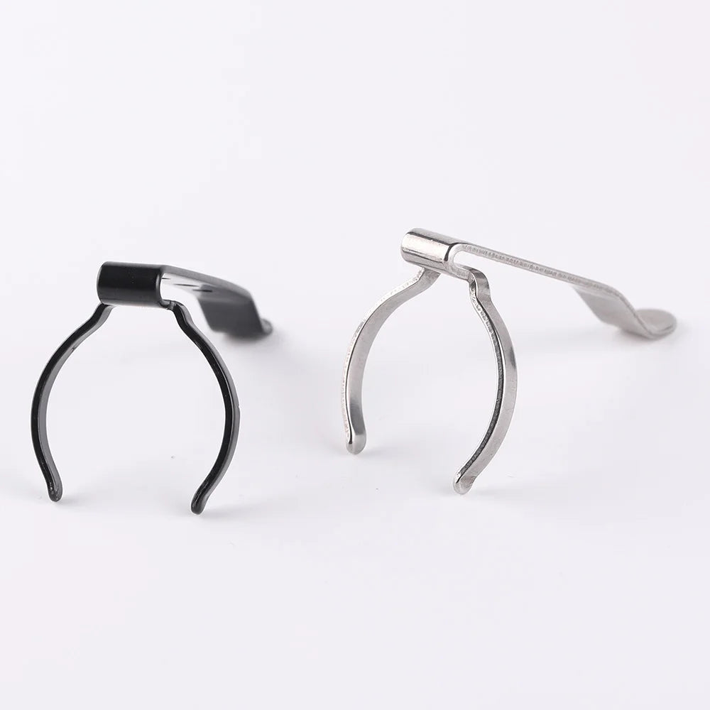 clip métallique noir argenté t2 t3 lampe torche industrielle minimaliste