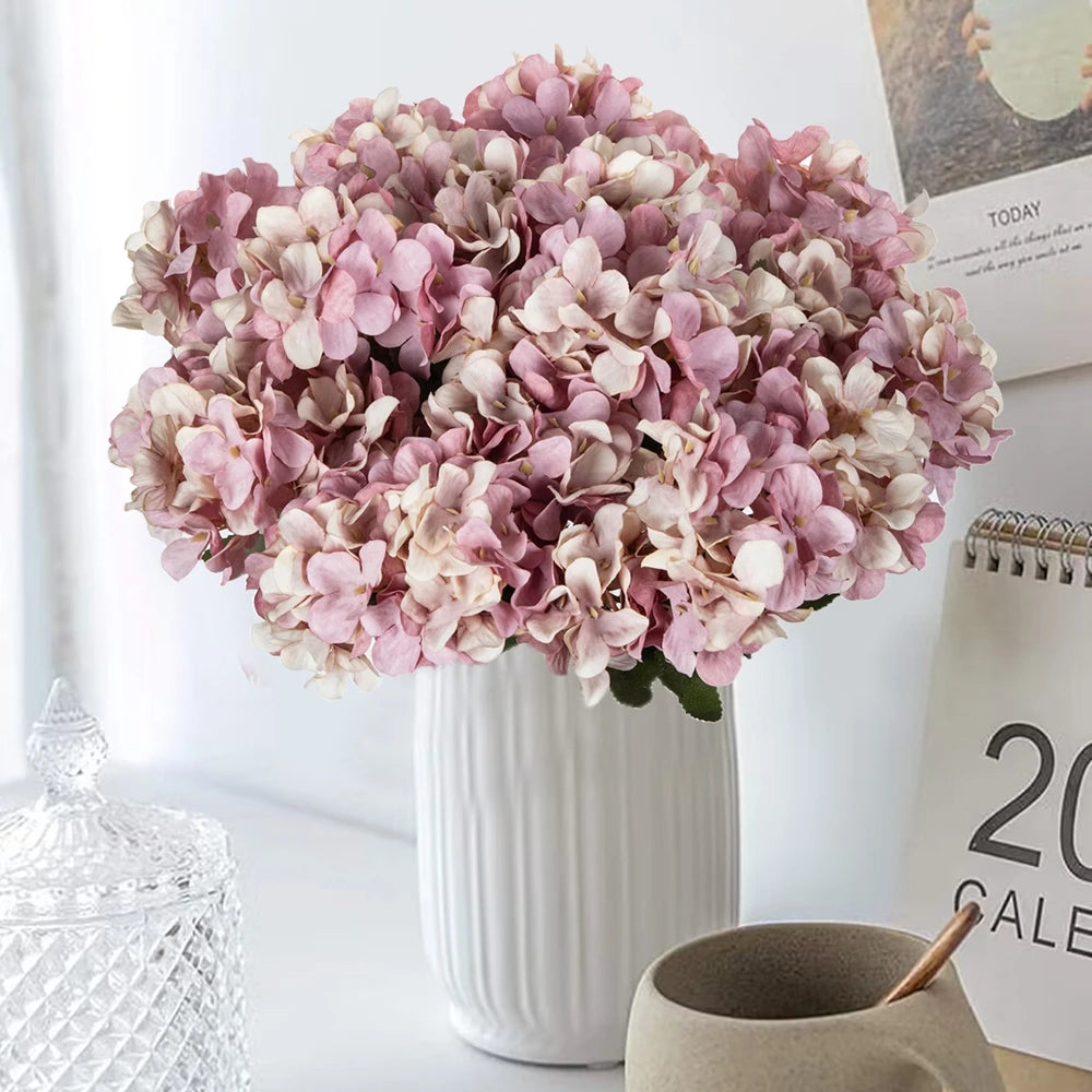 bouquet fleurs artificielles hortensia blanc rose bleu classique decoration maison anniversaire mariage