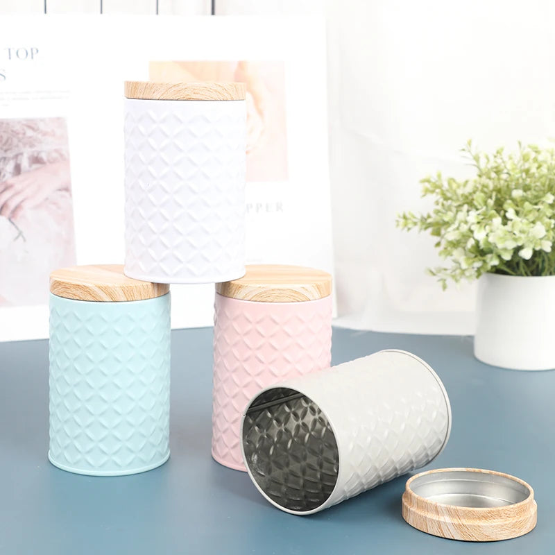 boîte rangement moderne pot épices conteneur bois couvercle bleu clair rose pâle blanc minimaliste