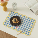 tapis table bleu clair rose jaune carreaux géométrique vintage rustique adhésif moderne rectangle