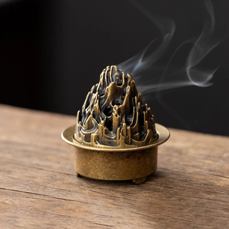 censer artisanal bronze ornementé motifs géométriques vintage floral deco maison