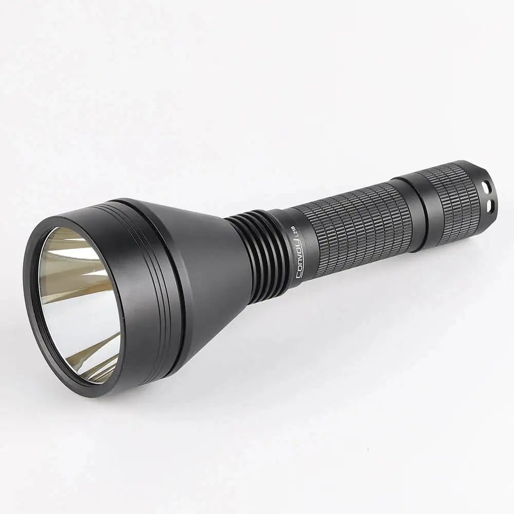 lampe torche noire rechargeable lumière intense 2000 lumens 500m distance aluminium