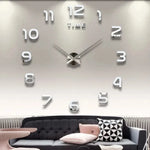 horloge murale moderne aiguilles quartz décoration salon visage unique couleurs argent doré rouge