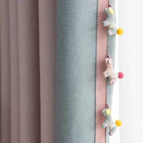 rideau moderne gris rose opaque ruban pompons salon chambre maison
