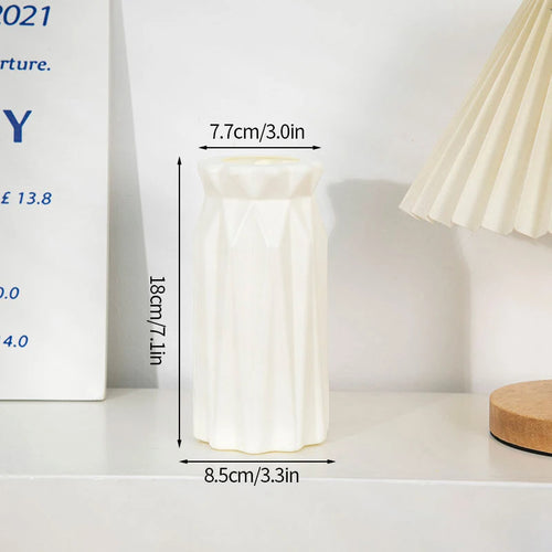 vase décoratif blanc moderne fleurs pot plante intérieur minimaliste rayures géométriques