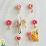 porte clés fleurs coeurs donuts rose blanc créatif mignon auto adhésif multifonctionnels