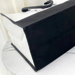sac main toile blanc noir personnalisable logo respectueux environnement multifonctionnel moderne minimaliste poignées détachables