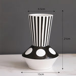 vase céramique rayures noires blanches moderne décoration intérieure arrangement fleurs artificielles minimaliste