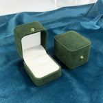 boîtes bijoux cuir blanc classique boutons dorés coffret cadeau emballage bijoux opacité matériauintérieur autres
